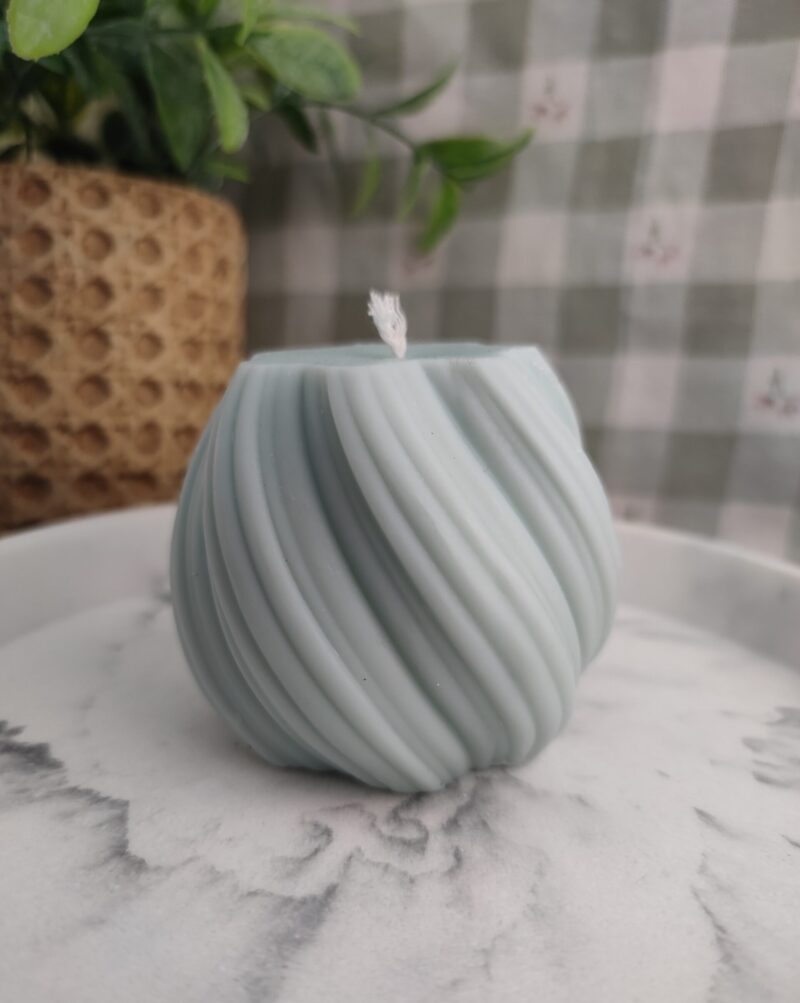Round Twister - Pillar Candle - Image 2